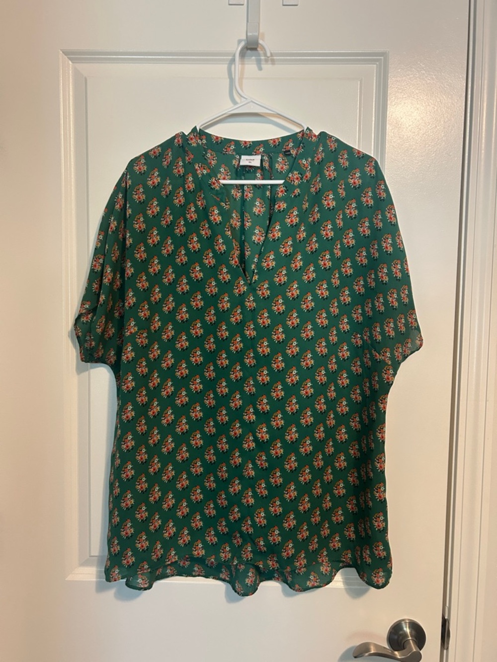 CAbi Green Floral Print Short Sleeve Blouse